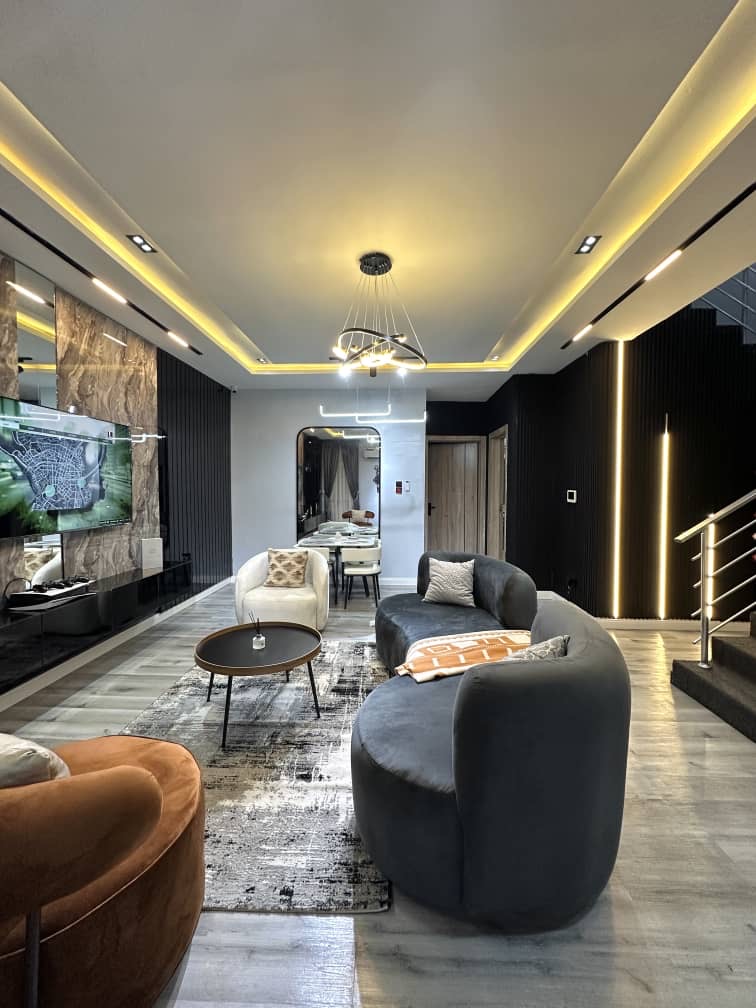 Luxury 3 Bedroom Apartment With A Mini Cinema