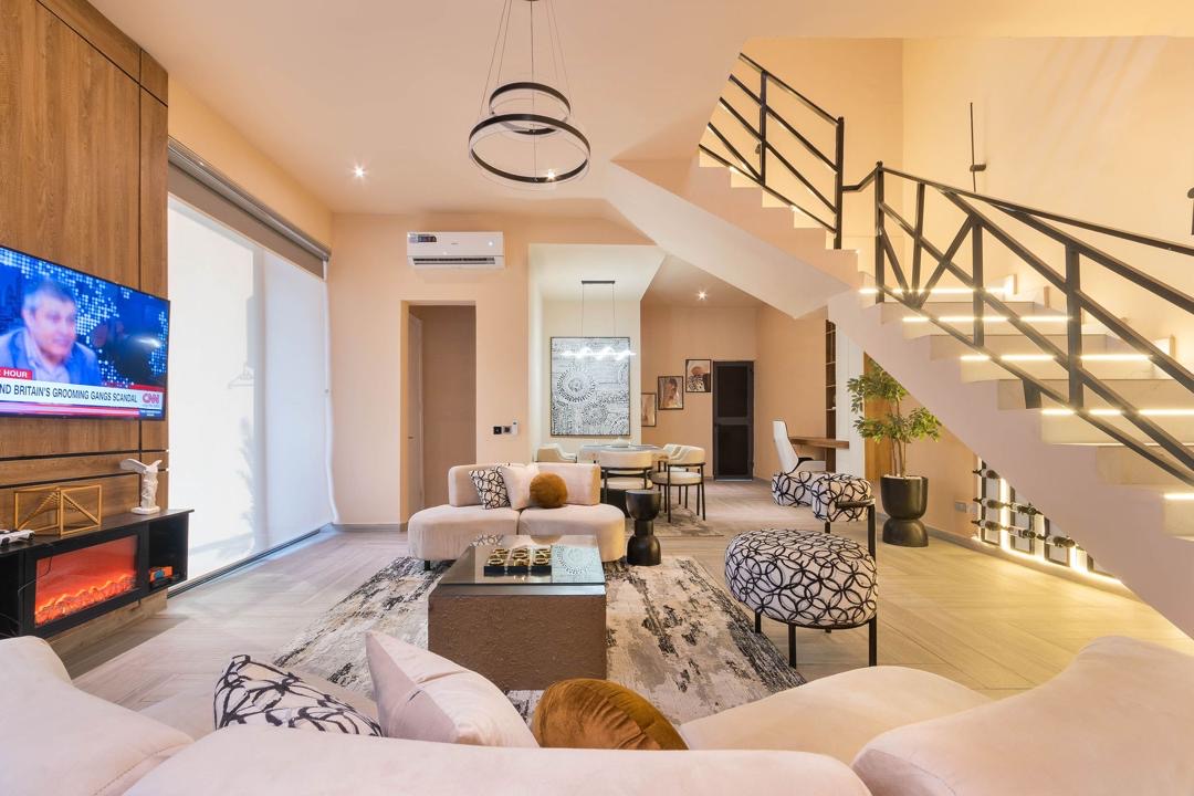 Stylish 4-Bedroom Apartment