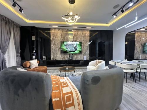 01daf2c3-f152-47fe-a170-dd51ddedf140