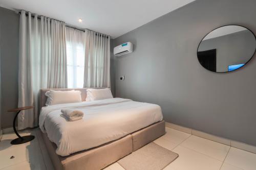 0ca044b7-45a9-42c9-8919-597a2985cb6a