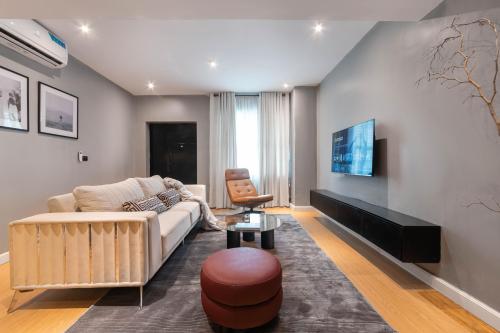 116d122b-6737-4993-866c-f1203c7f24ec