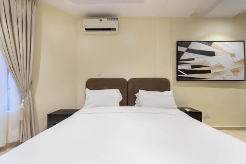 12268314-0247-4974-b126-7dd87a4f1ffc