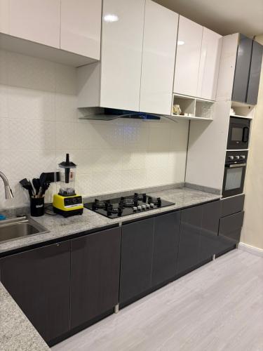 125463b8-d0e3-4d73-a4bc-f58657c3acd0