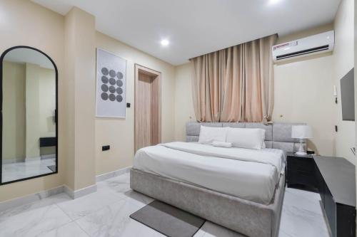 13627c4b-198b-4647-8ae3-112190d5dfcc