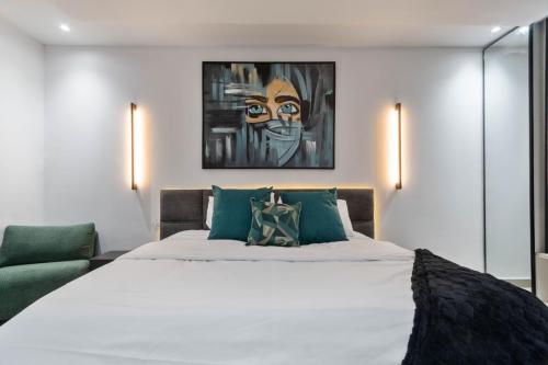 17b013f0-a237-4825-a380-4444d2e2e651