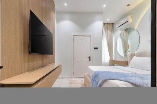 19fc85c0-6f1a-4c99-a9f8-929daa28c4fc