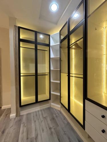 20a3a4d6-d533-42a1-beb3-955e7817cbf9