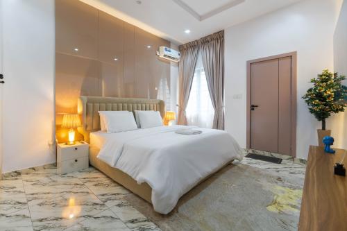 258bcaa0-523b-4e2e-a0ff-c6f940026eea