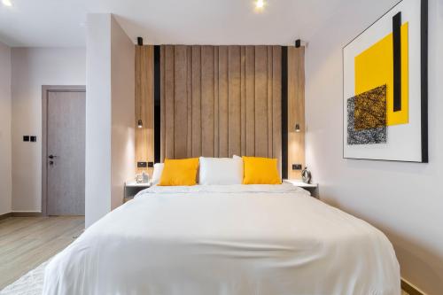 283f4c6c-b52a-42dc-966a-63b7820edf0c