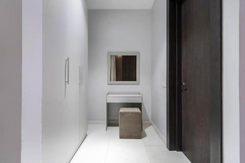 2975ee58-30b9-44e6-93e5-21666b0af987