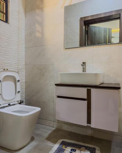 2da24bbb-c132-41f6-8164-1c02ff8df37c