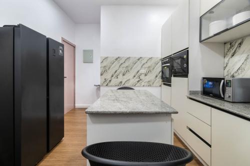 331b568a-102d-4d4a-8b1b-106d27e60cb2