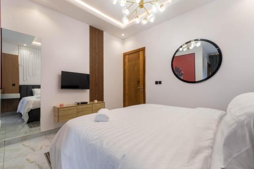 335a78c0-3eca-4ee6-883f-2049928e03e7