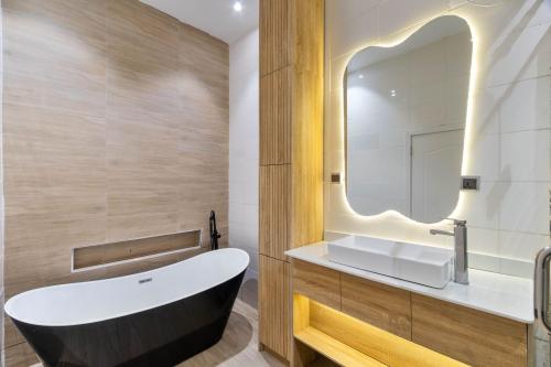 35618eda-2c2c-47ad-8779-3593e6ba6ae8