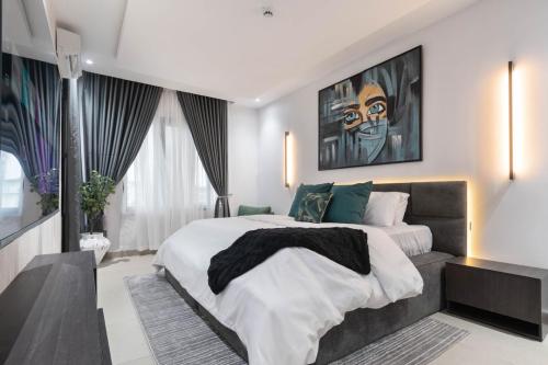 3f68a77d-05a0-445a-bd78-e2fdfb517b1a