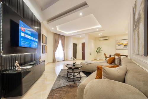 4521ce70-52c3-4d85-90c7-6d2ff79adb23