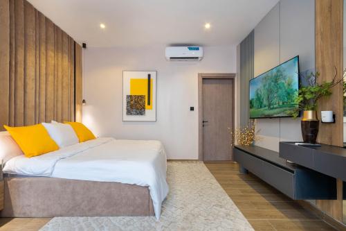 650136f2-2e61-4482-9736-6a0dadbe08a1