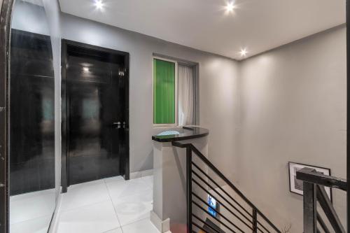 6c89e998-8c22-4d37-869e-6936dc924114