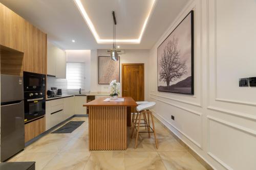 6d0ce790-301e-4a77-b526-9457771028cd