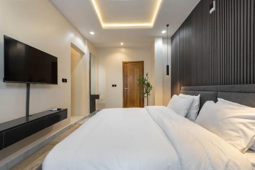 779f19ad-5191-41be-b4d8-15f11e5c2fdb