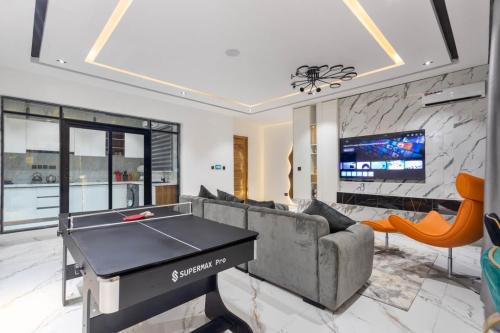 799991f0-604e-4a36-ad72-f9299f1afab1