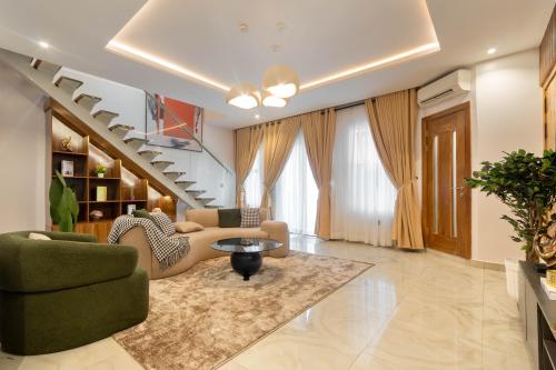 7a901092-943a-40a0-ba67-17a3284714bf