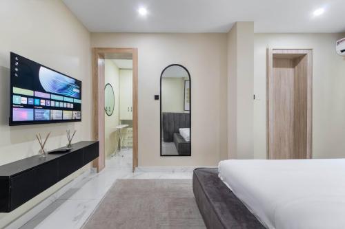 8b3aaa42-f4f9-47c5-9a78-b120187c0ee0