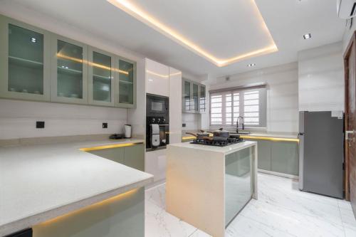 9781f29d-f12f-4dba-b83a-190448862556