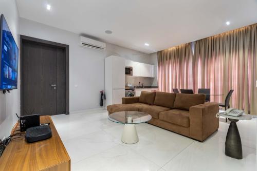 9f3385b3-bfc5-444e-9ae5-cbad888ddb94