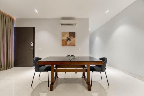 b2406c04-a6b3-49a1-98c3-b7cb7014dc3c