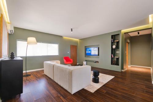 b4a560b3-98cb-4c4d-af8e-f9cf6b856234