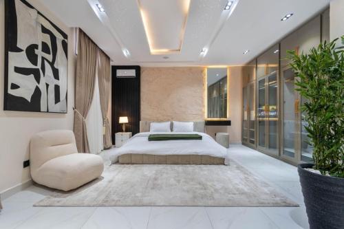 b86edf27-3aa7-4b6c-b8c1-58f54a288486