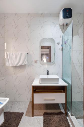 bfd62168-6d0a-4726-9341-d0232ea0b306