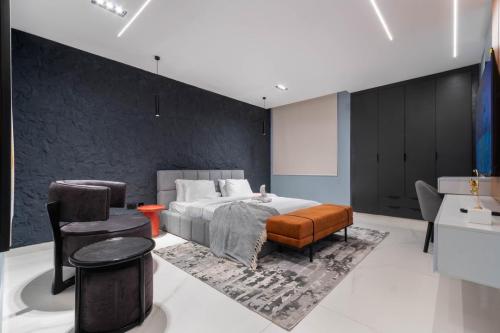 c6987112-10c1-4857-b390-88643932cf26