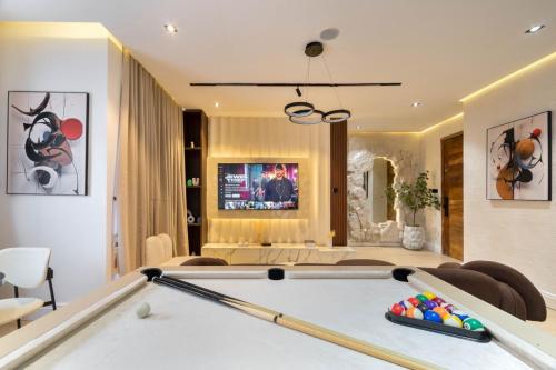 d04e3d9b-8ec8-441b-8f16-71bda7ff8812