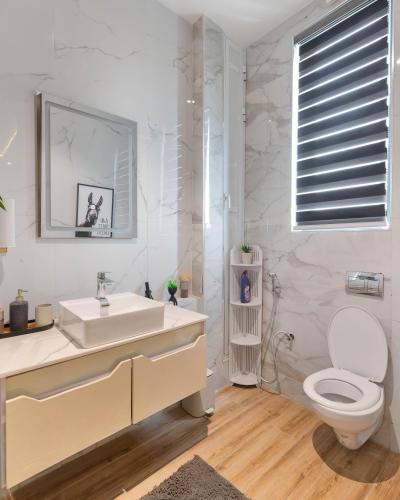 dc7d542f-df80-492c-8326-ccc5fd040fcc