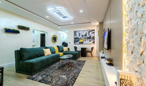 e26d9446-0ea1-4617-b4a1-3cafecb3d855