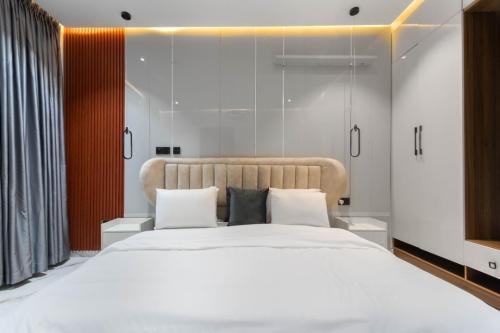 e3febc26-0cd1-4e24-a10e-5b6e8a7655bd