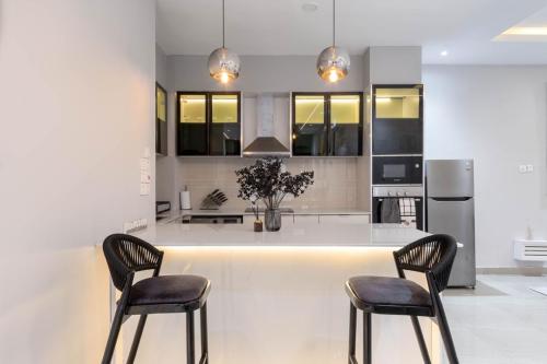 ef17b6bd-cafc-4605-93c2-2c717045dd21