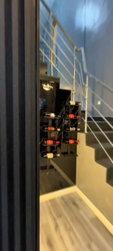 f59c33cd-8766-46a8-881b-968e3254ffc8